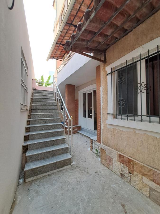 Barca Rooms Sarandë 外观 照片