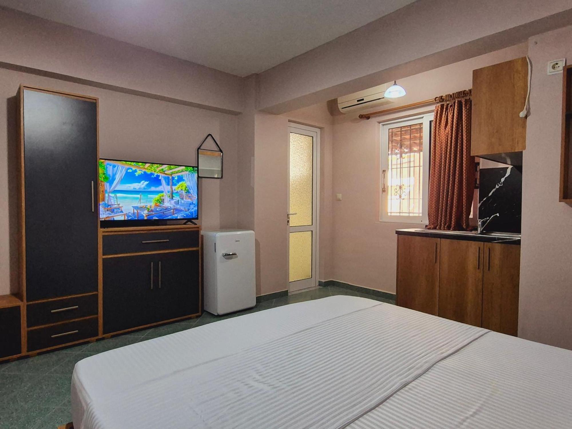 Barca Rooms Sarandë 外观 照片