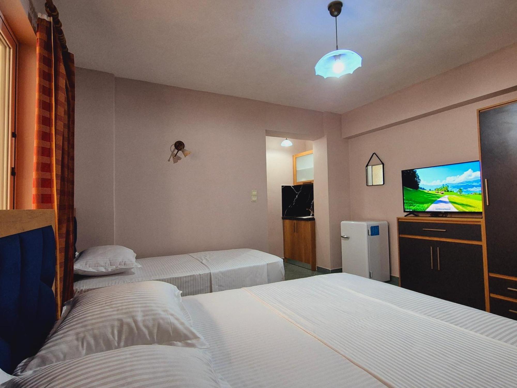 Barca Rooms Sarandë 外观 照片