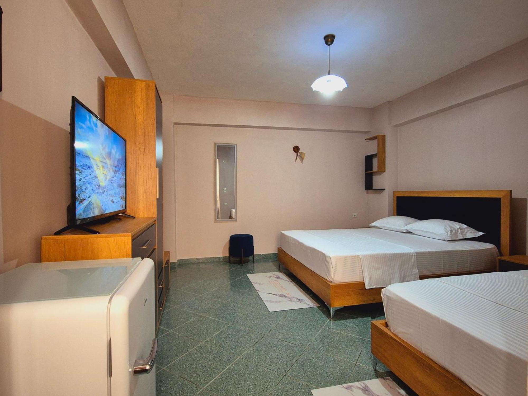Barca Rooms Sarandë 外观 照片