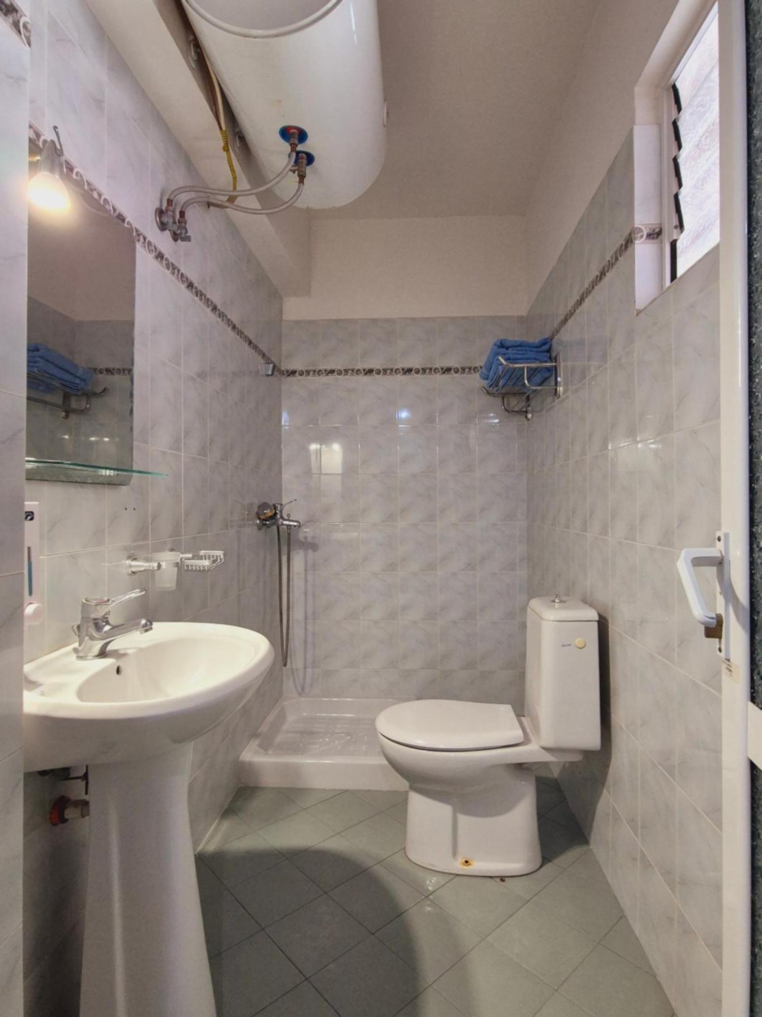 Barca Rooms Sarandë 客房 照片